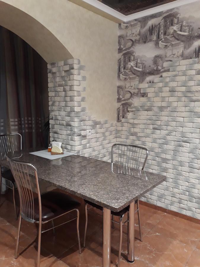 Apartment In A New House เครเมนชุก ภายนอก รูปภาพ